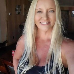 Meet your Posher, Lacey